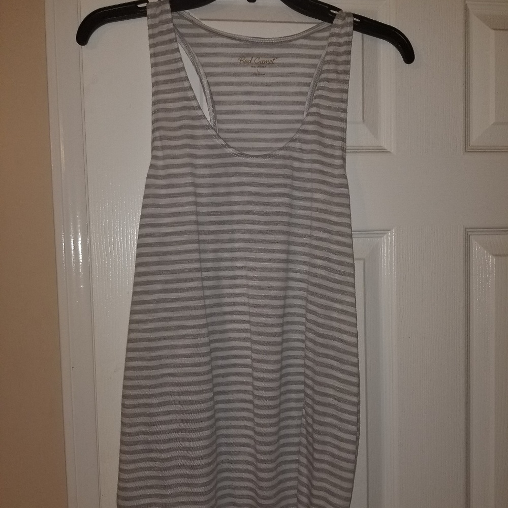 ⭐⭐3 for $10⭐⭐Red Camel Large Tank Top